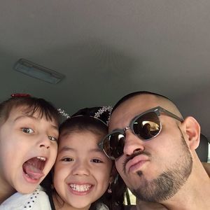 Meet your Posher, Manuel